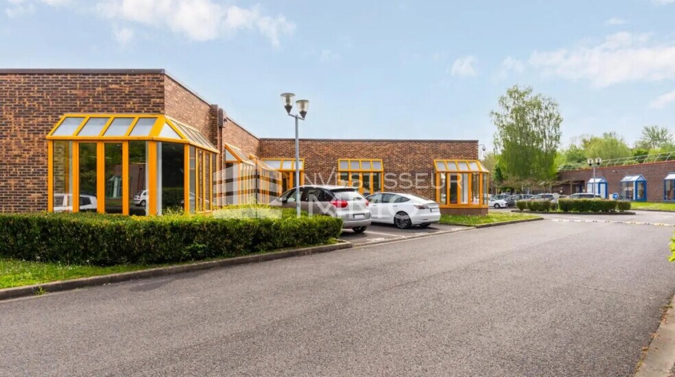 Flex in Croissy-Beaubourg for lease - Building Photo - Image 3 of 5