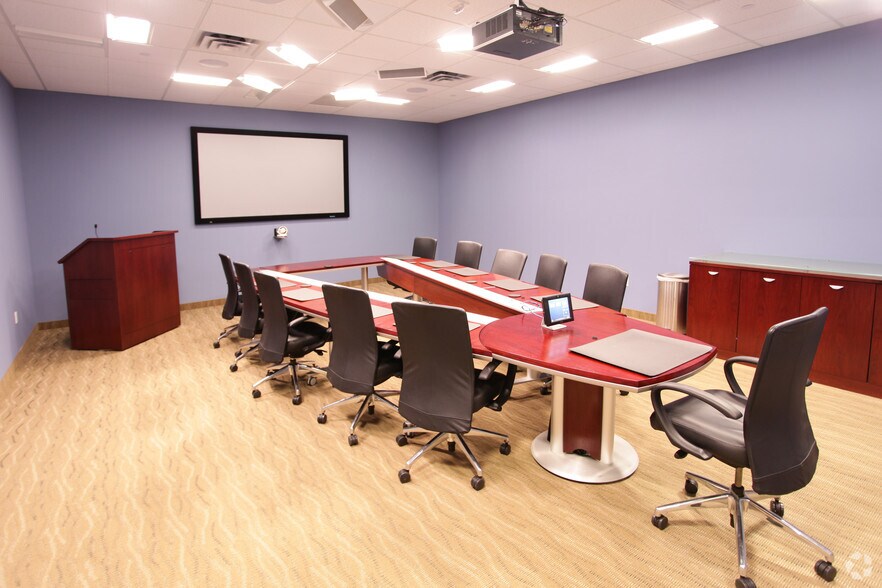 120 S 6th St, Minneapolis, MN for lease - Interior Photo - Image 2 of 5