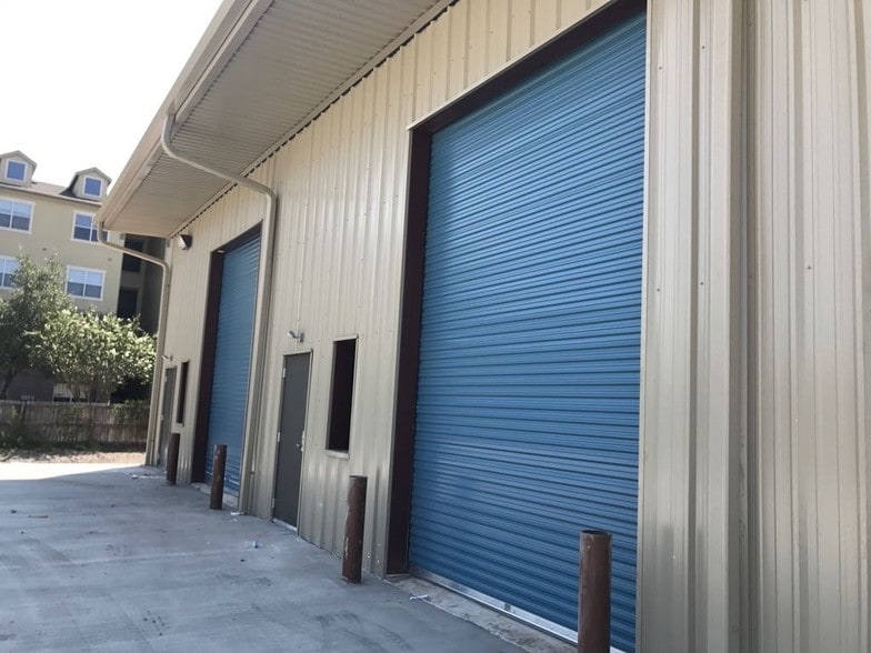 9351 Boone Rd, Houston, TX for lease - Primary Photo - Image 1 of 13