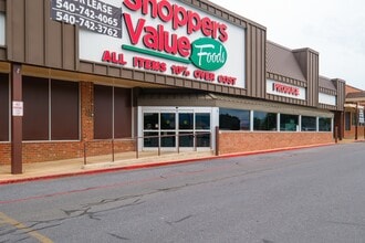 12 Luray Shopping Ctr, Luray, VA for lease Building Photo- Image 1 of 10