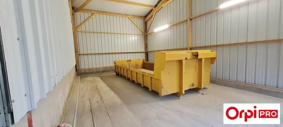 Industrial in Pordic for lease Interior Photo- Image 1 of 4