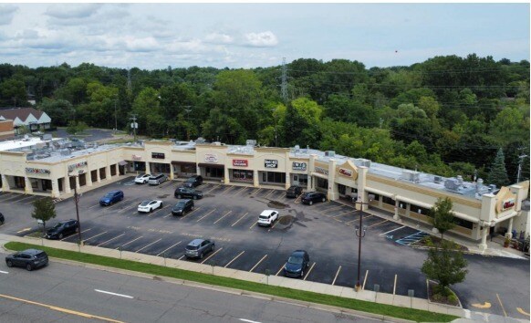 4139-4189 Orchard Lake Rd, Orchard Lake, MI for sale Building Photo- Image 1 of 1