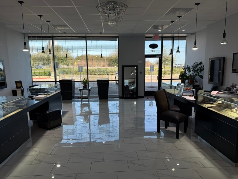 6504-6510 Highway 90A, Sugar Land, TX for lease - Building Photo - Image 3 of 9