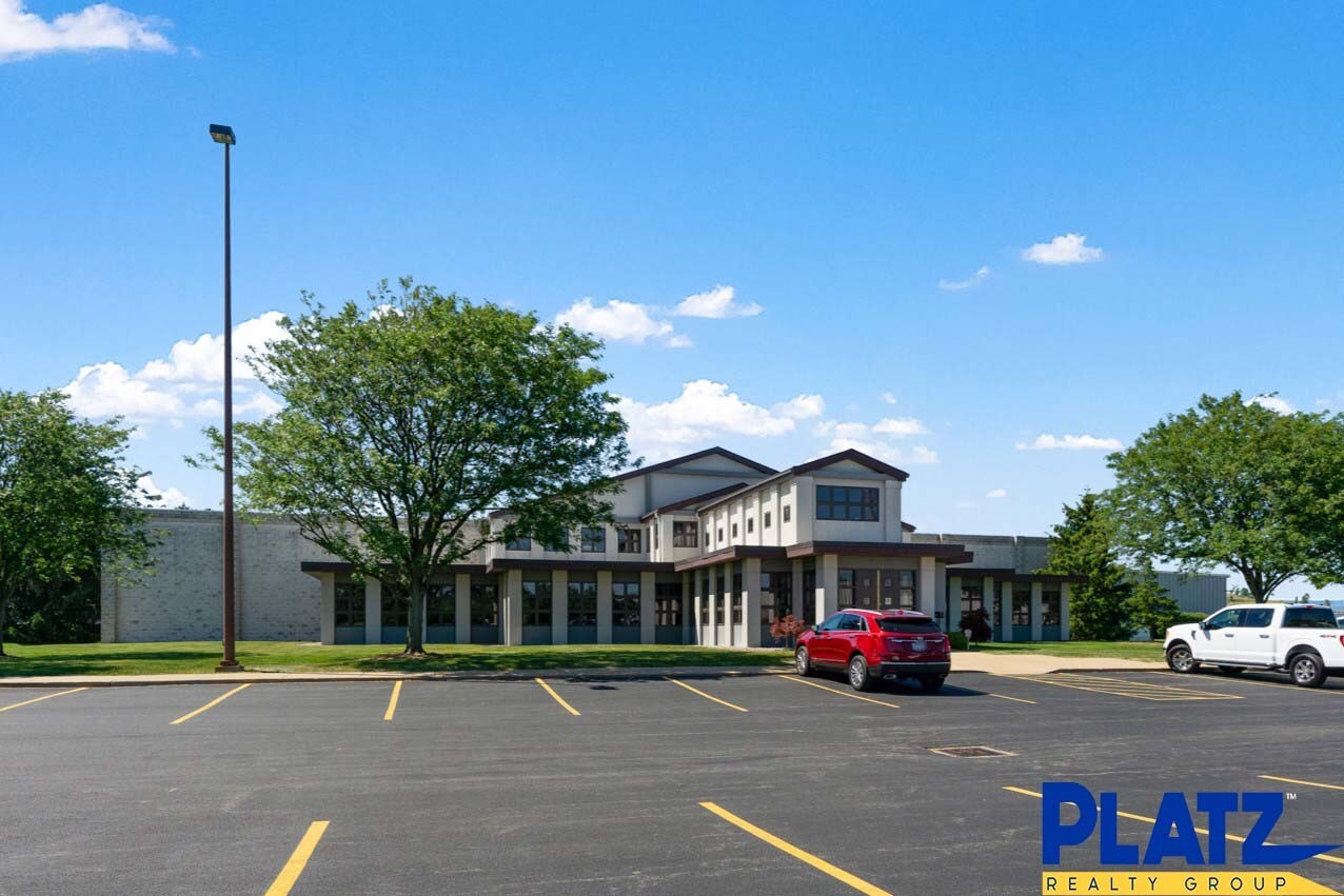 2750 Salt Spring Rd, Youngstown, OH 44509