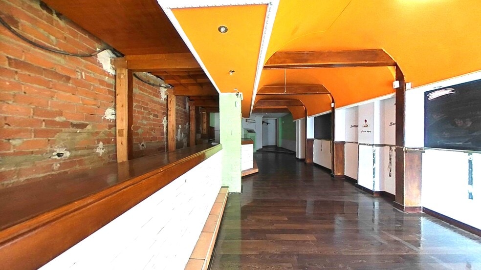 Retail in Palencia for sale - Building Photo - Image 2 of 30