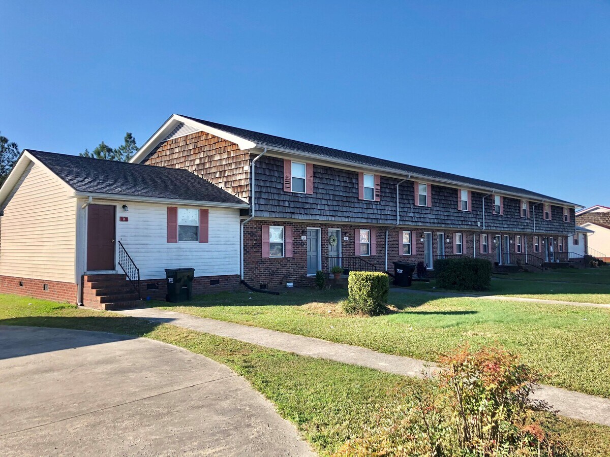 105 Albert Newkirk Blvd, Warsaw, NC 28398