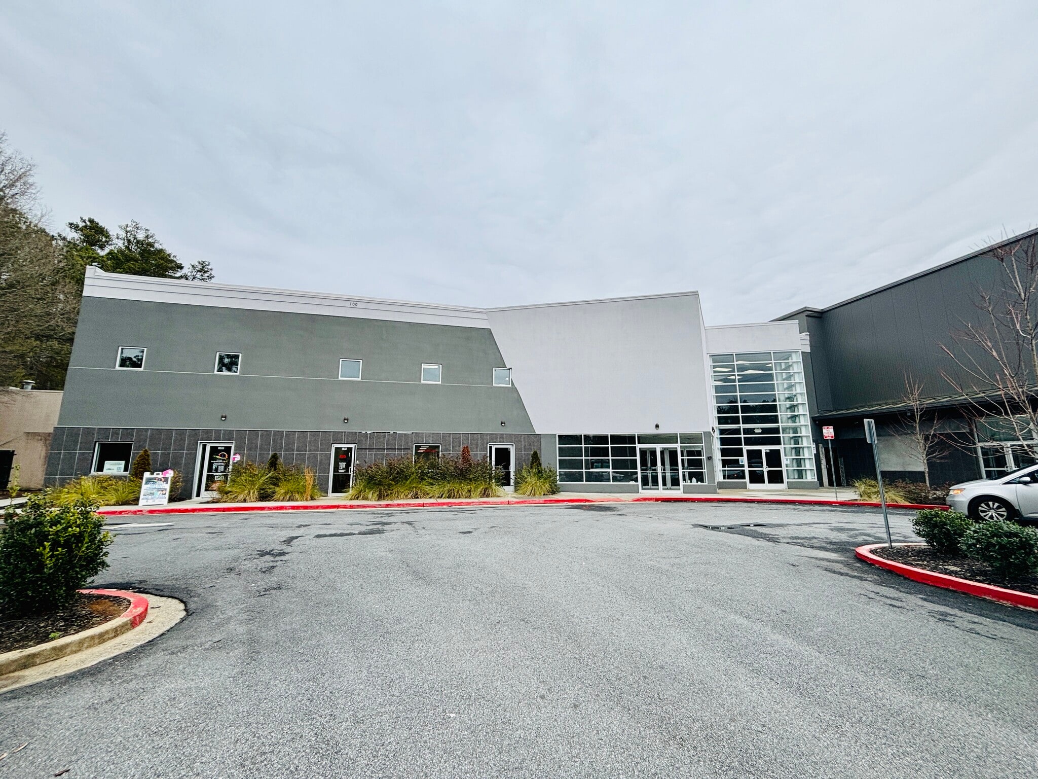 2600 Prado Ln, Marietta, GA for lease Primary Photo- Image 1 of 9