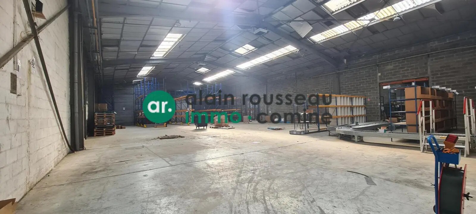 Flex in Segré for sale Interior Photo- Image 1 of 6