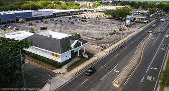 East Richey Square - Convenience Store