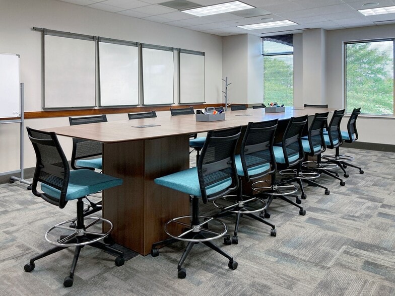 2003 S Easton Rd, Doylestown, PA for lease - Interior Photo - Image 1 of 26