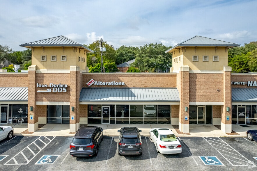 16601-16635 Huebner Rd, San Antonio, TX for lease - Building Photo - Image 3 of 6