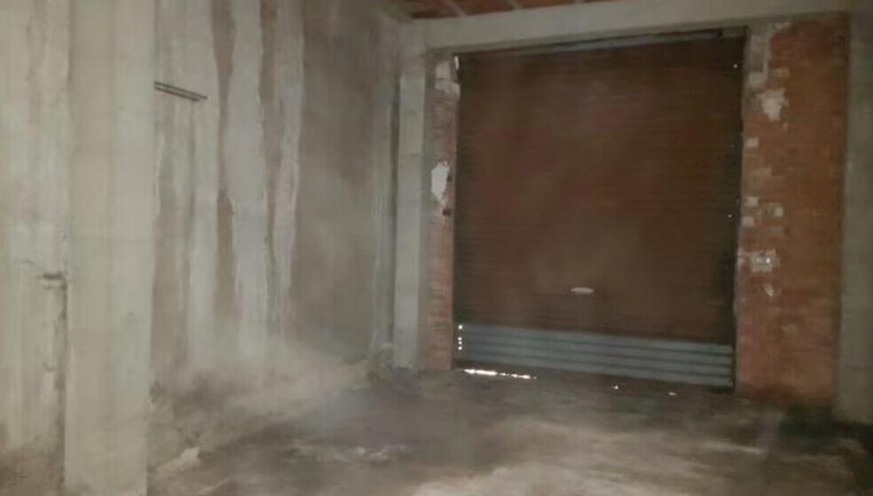 Retail in Gandia for sale - Building Photo - Image 3 of 9