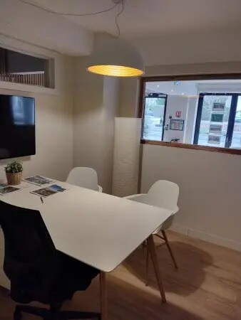 Office in Perpignan for sale - Interior Photo - Image 2 of 4