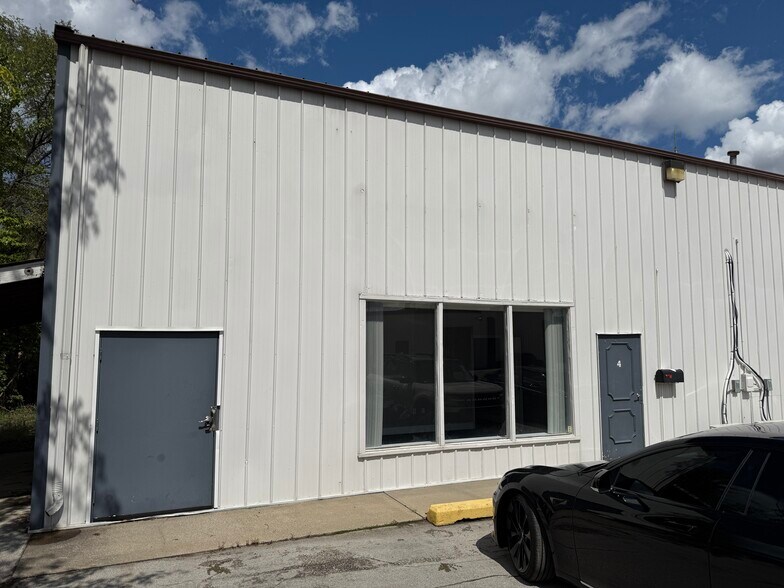 2565 28th St SW, Wyoming, MI for sale - Building Photo - Image 1 of 1