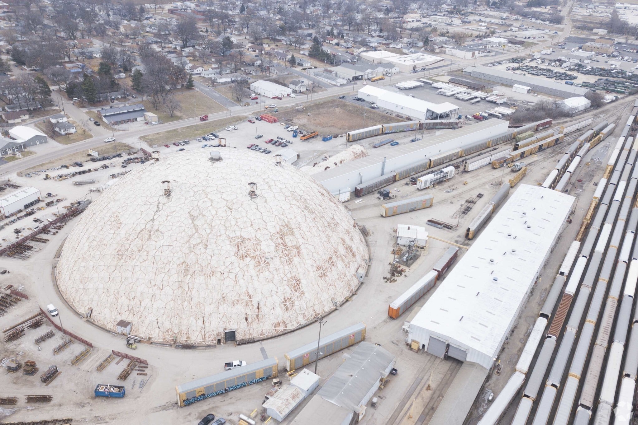 435 N Old St. Louis Rd, Wood River, IL for lease Primary Photo- Image 1 of 7