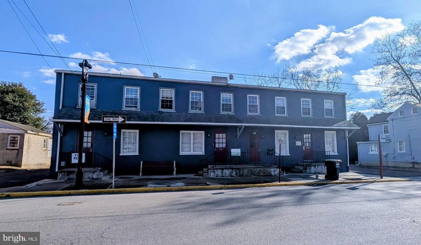 136-146 E Locust St, Oxford, PA for lease Building Photo- Image 1 of 1