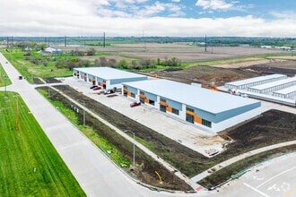 250 Delaware St, Norwalk, IA - AERIAL  map view