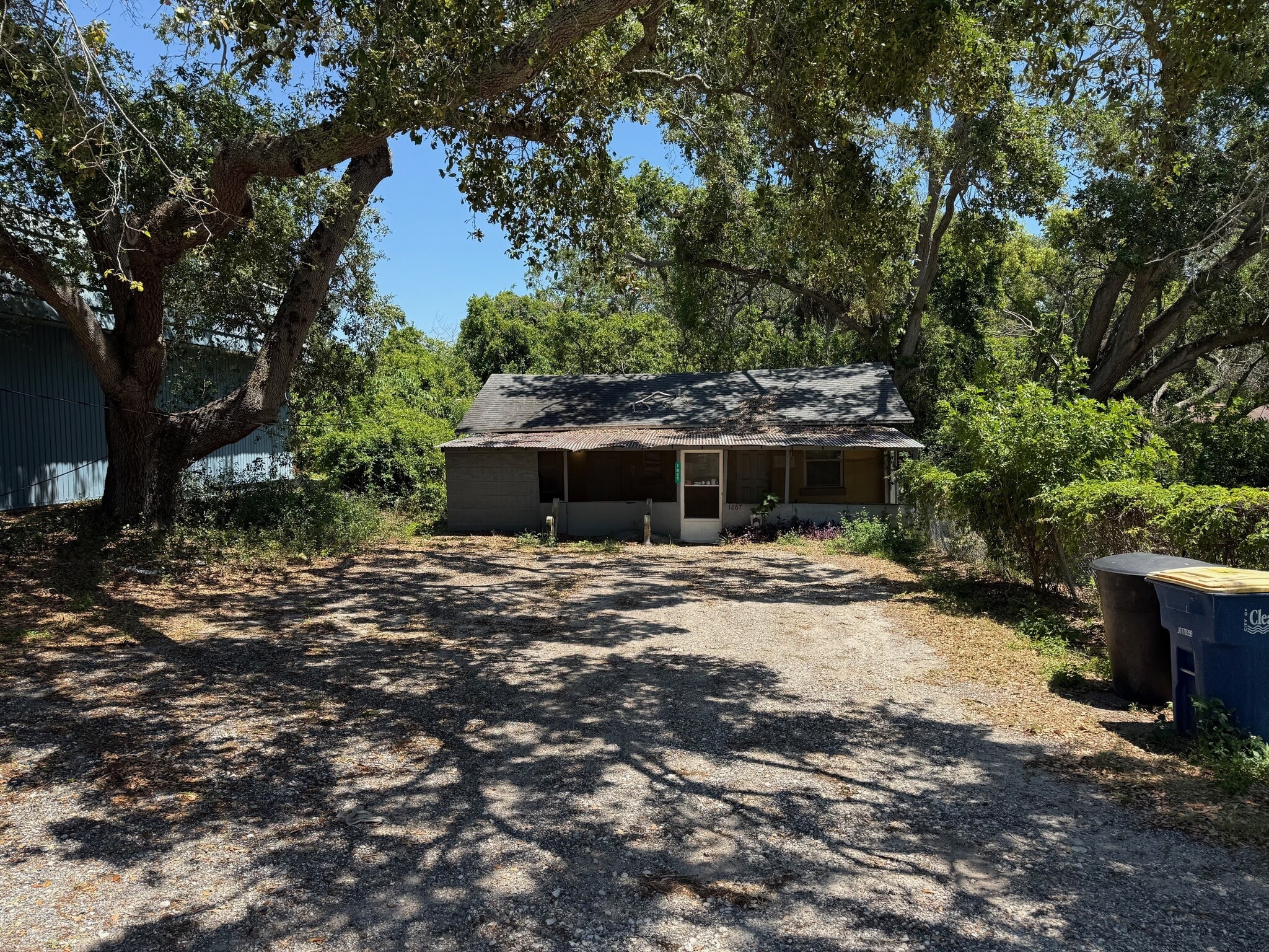 1867 Douglas Ave, Clearwater, FL for lease Primary Photo- Image 1 of 5