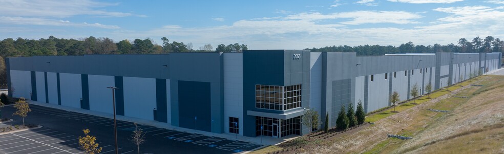 2055 Anvil Block Rd, Forest Park, GA for lease - Building Photo - Image 1 of 3