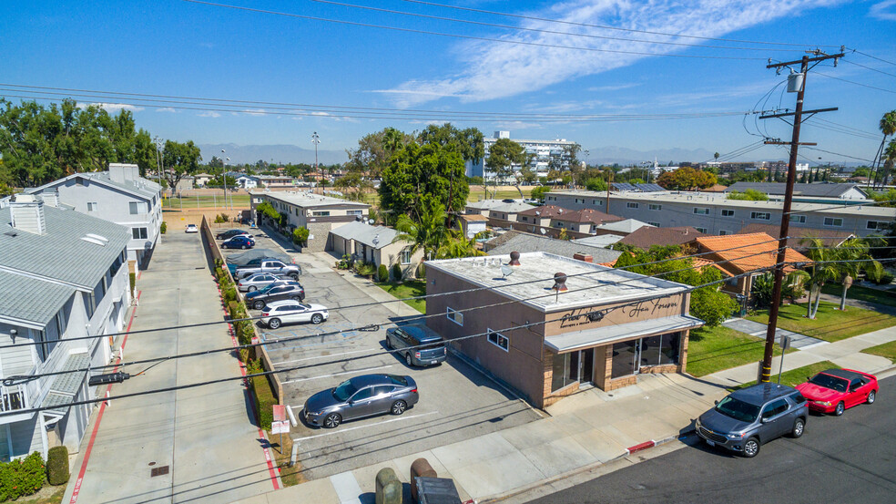 9511-9511 1/2 Flower St., Bellflower, CA for sale - Building Photo - Image 1 of 1