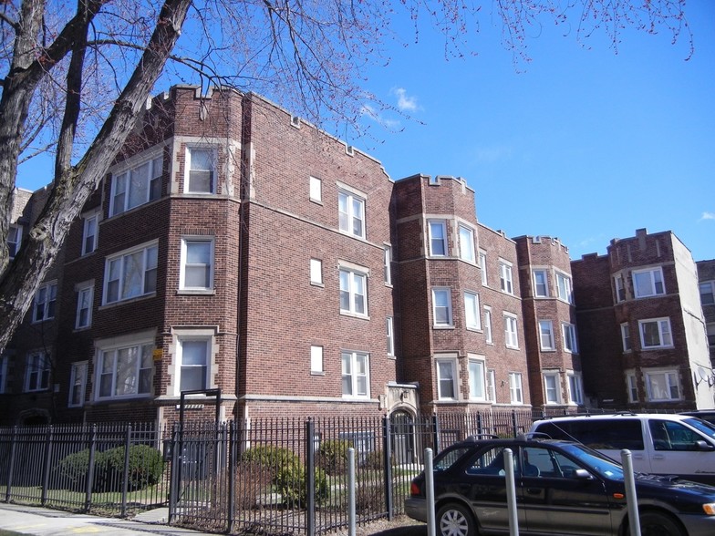 7613-7617 S Kingston Ave, Chicago, IL for sale - Building Photo - Image 1 of 1