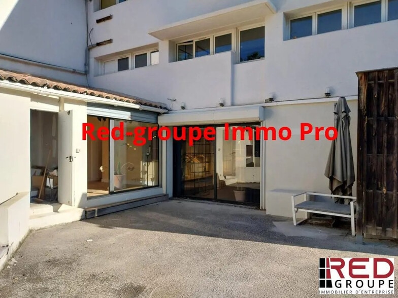 Retail in Aix-en-Provence for lease - Building Photo - Image 2 of 5