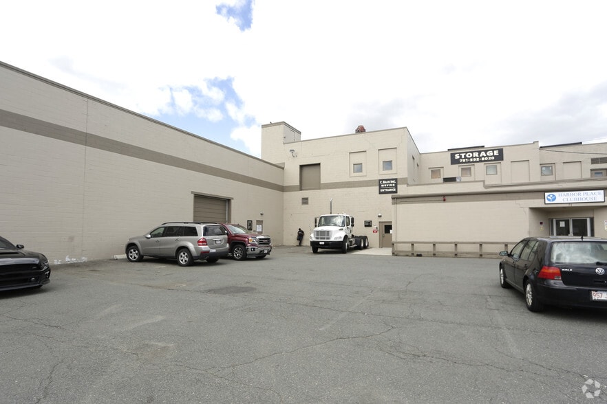 71 Linden St, Lynn, MA for lease - Building Photo - Image 3 of 20