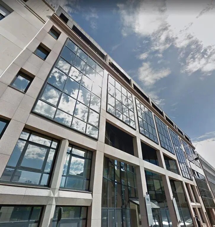 Office in Levallois-Perret for lease Building Photo- Image 1 of 7