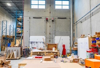 17260 Heather Dr, Surrey, BC for lease Interior Photo- Image 1 of 5