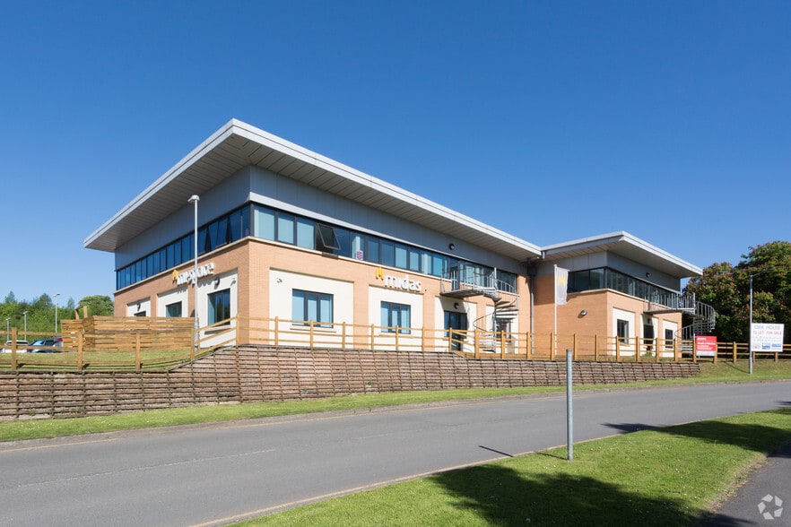 Lakeside Dr, Newport for lease - Building Photo - Image 2 of 2