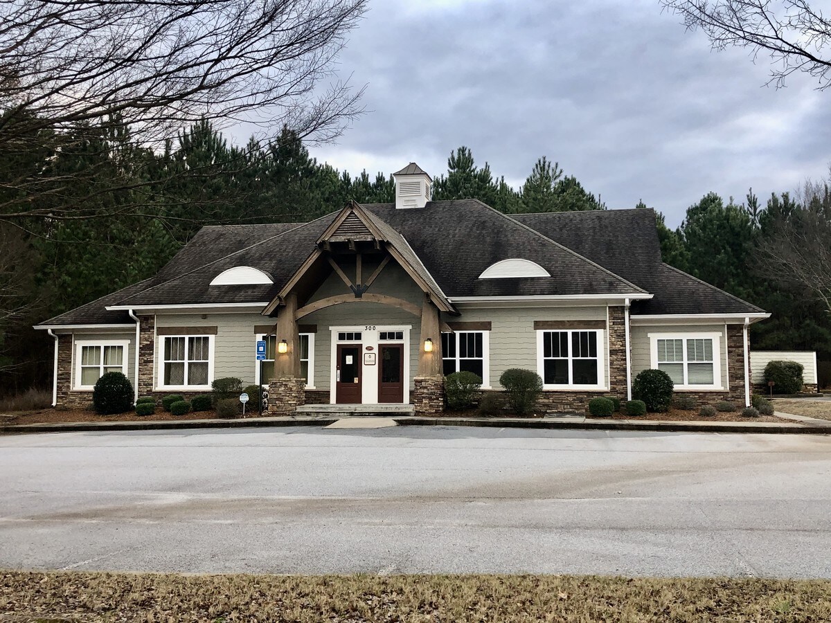 120 Handley Rd, Tyrone, GA 30290