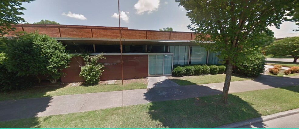 305 S Thornton Ave, Dalton, GA for lease - Building Photo - Image 1 of 1