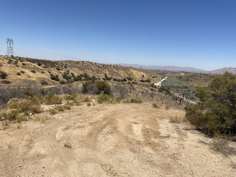 5 Acres Old Dump Road, Hesperia, CA for sale - Primary Photo - Image 1 of 1