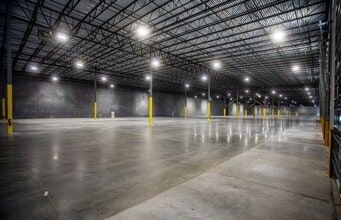 9456 McKay Center Dr, Humble, TX for lease Interior Photo- Image 1 of 4