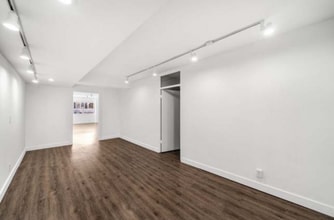 2711 E Coast Hwy, Corona Del Mar, CA for lease Interior Photo- Image 2 of 3