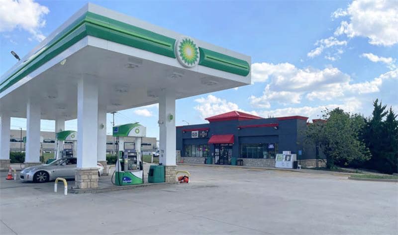 1807 E 123rd Ter, Olathe, KS for sale - Primary Photo - Image 1 of 1