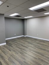 16885 W Bernardo Dr, San Diego, CA for lease Interior Photo- Image 2 of 9