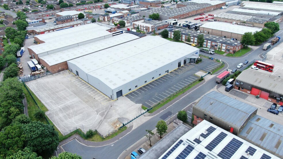 30 Murdock Rd, Bicester for lease - Building Photo - Image 2 of 24