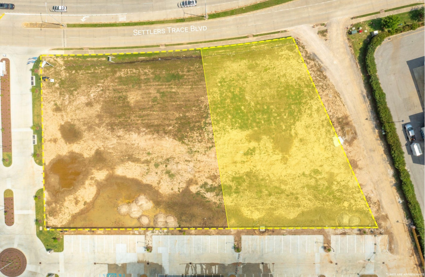 538 Settlers Trace Blvd, Lafayette, LA for sale Primary Photo- Image 1 of 1