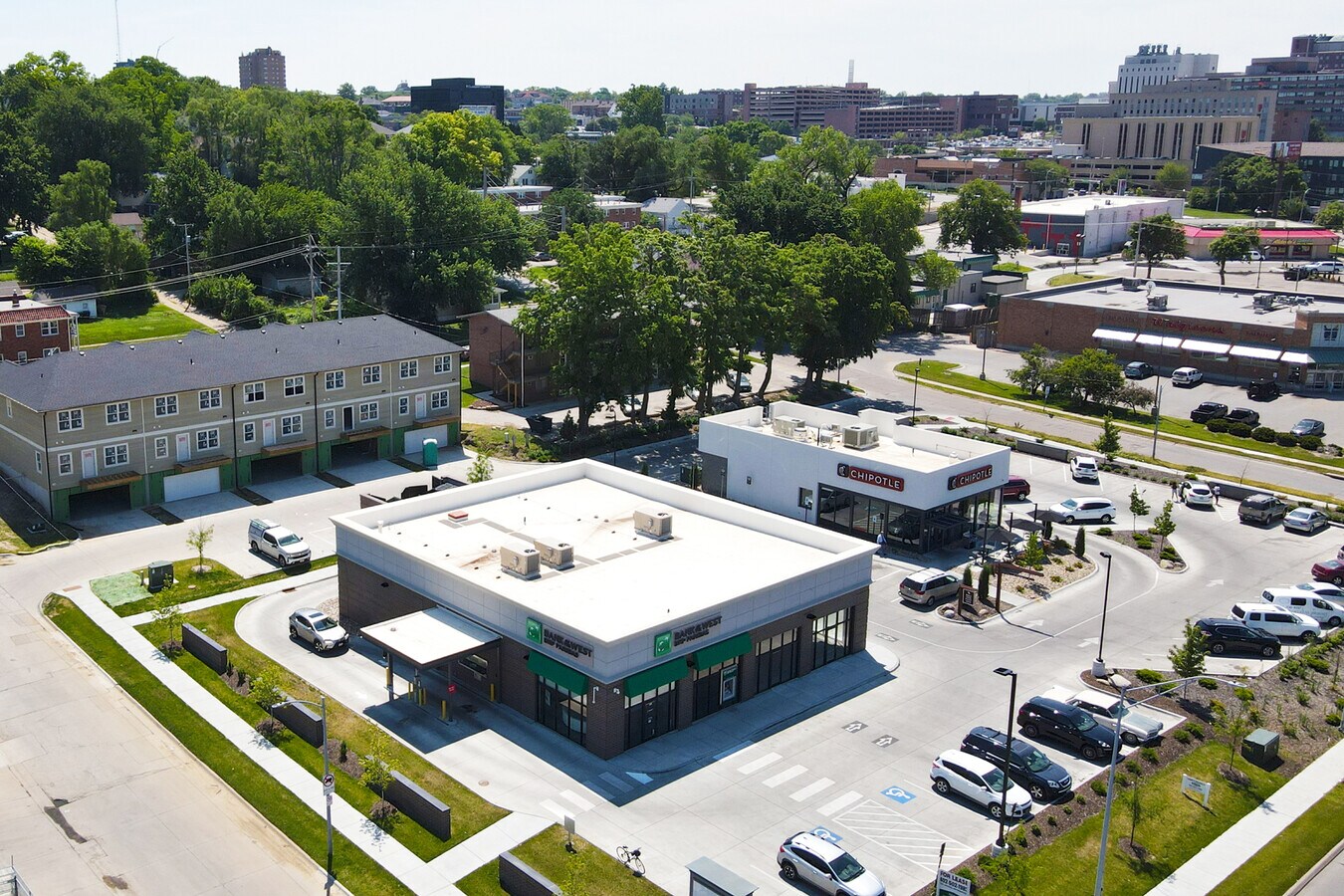 339 N Saddle Creek Rd, Omaha, NE 68131