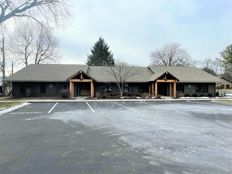 581 Country Club Dr, Newark, OH for sale - Primary Photo - Image 1 of 1