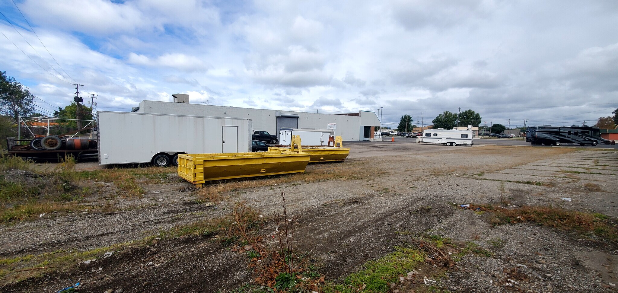 31938 Groesbeck Hwy, Fraser, MI 48026 Owner/User + Great Investment