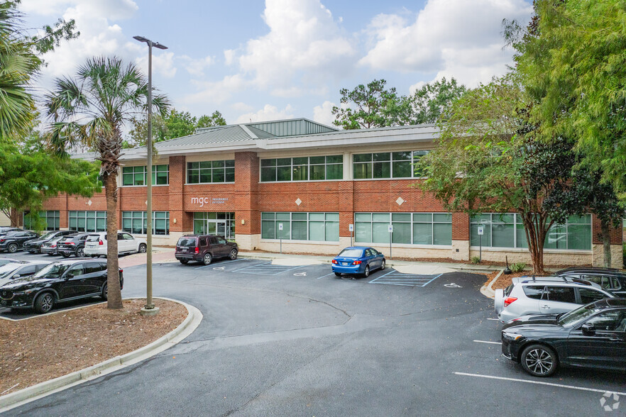 735 Johnnie Dodds Blvd, Mount Pleasant, SC for lease - Building Photo - Image 2 of 22