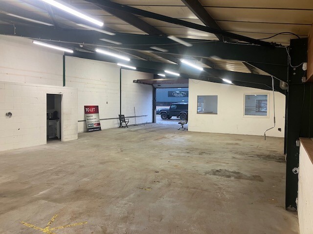 Ironside Way, Hingham for lease Interior Photo- Image 1 of 3