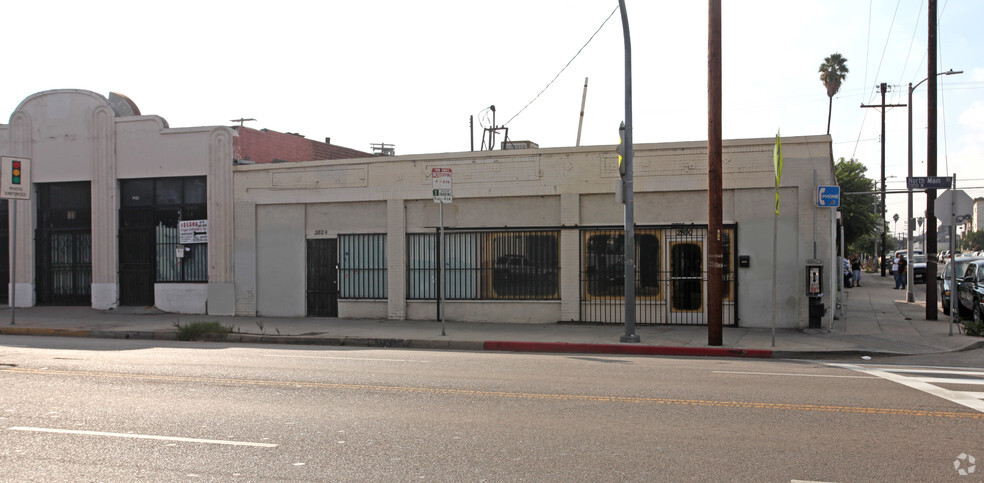 2800-2804 Main St, Los Angeles, CA for sale - Building Photo - Image 2 of 4