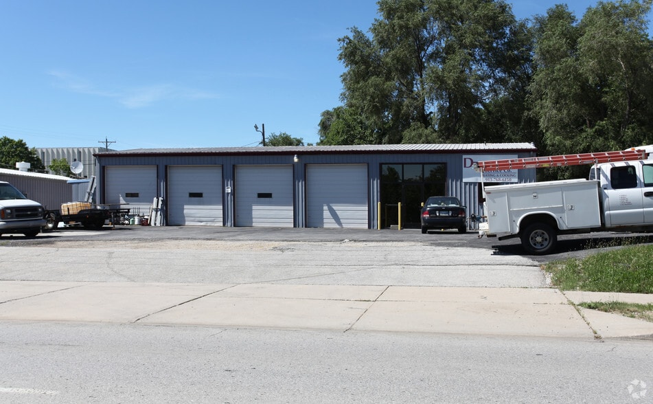 910 W Santa Fe St, Olathe, KS for sale - Primary Photo - Image 1 of 2