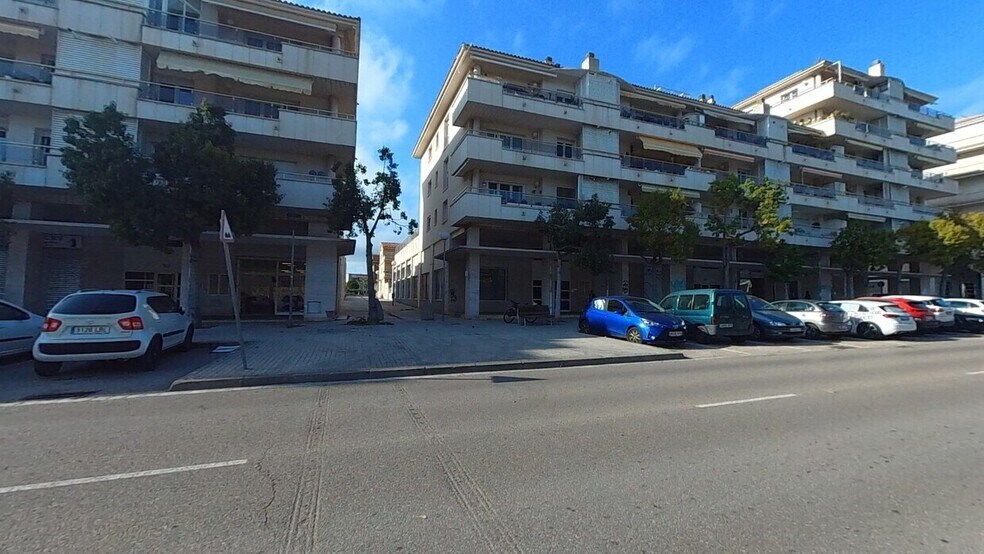 Multifamily in Vilanova i la Geltrú, Barcelona for sale - Building Photo - Image 3 of 7