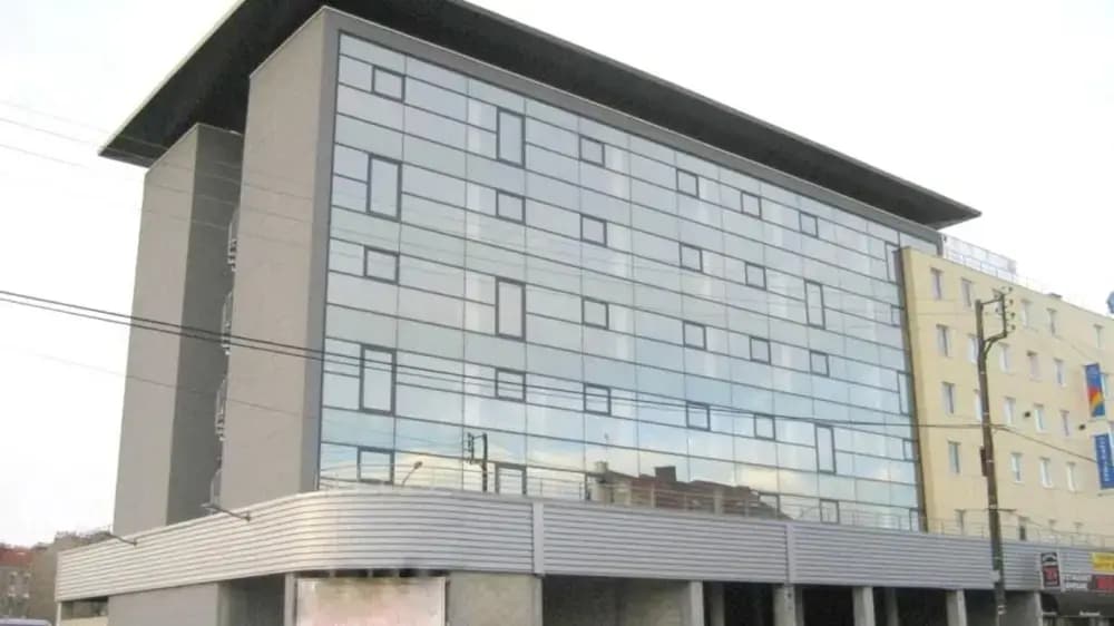 Rue Emile Zola, Bezons for lease Building Photo- Image 1 of 2