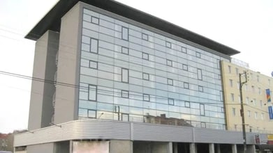 Rue Emile Zola, Bezons for lease Building Photo- Image 1 of 2