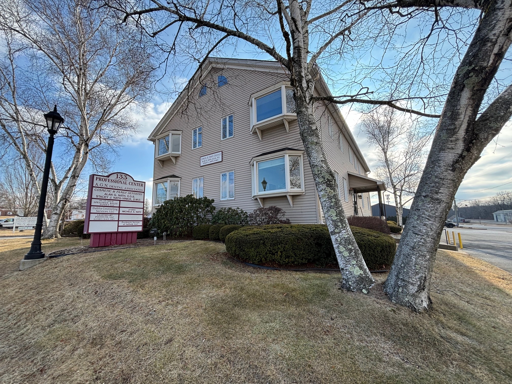 133 Mountain Rd, Suffield, CT for lease Building Photo- Image 1 of 25